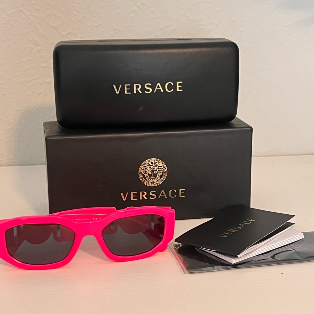 Brand new, authentic Versace Pink Sunglasses
